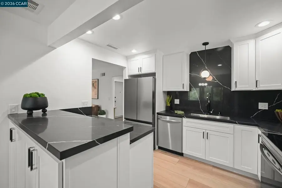 3109 Terra Granada Dr #1, Walnut Creek, CA 94595 - Image #2