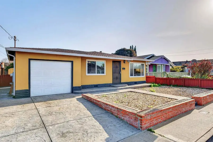 24570 Thomas Ave, Hayward, CA 94544 - Image #2