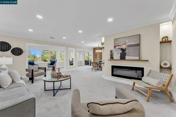 2825 2825 Ptarmigan Drive #3, Walnut Creek, CA 94595