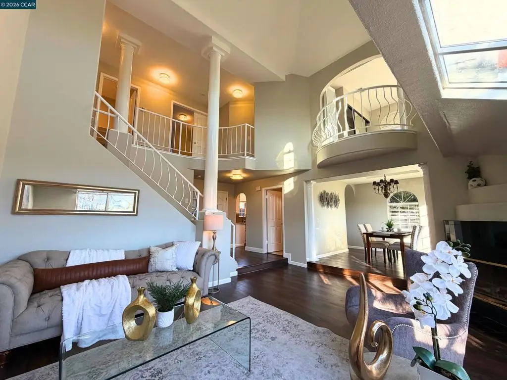 422 W Sunnyoaks Ave, Campbell, CA 95008 - Image #1