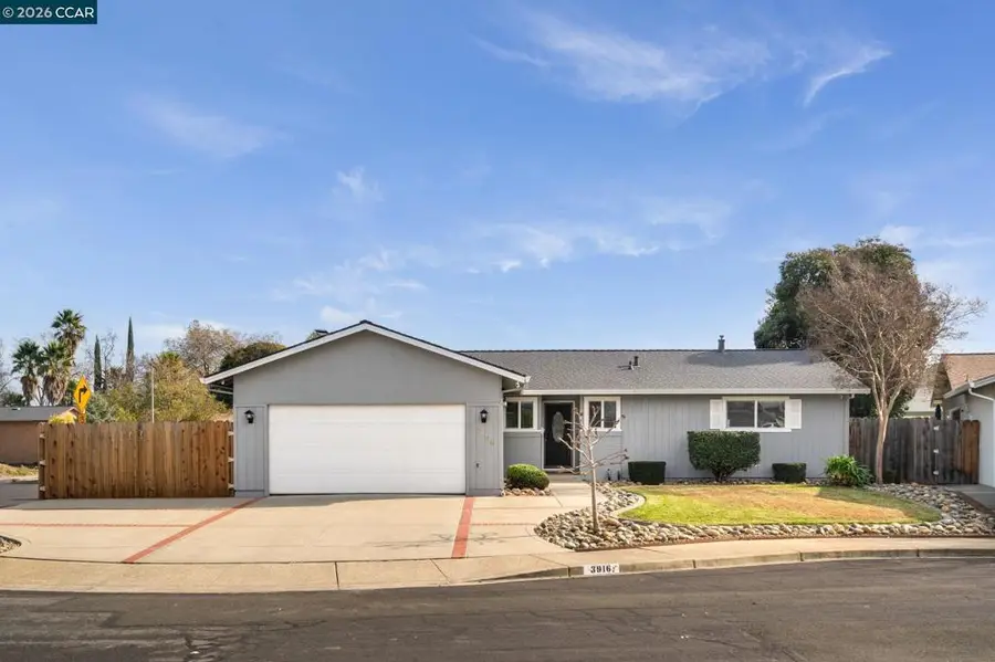 3916 Saint Michael Ct, Concord, CA 94519 - Image #2