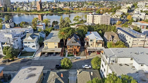 335 Hanover Ave, Oakland, CA 94606