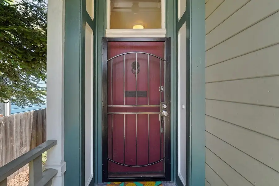 1022 Chestnut Street, Oakland, CA 94607 - Image #3