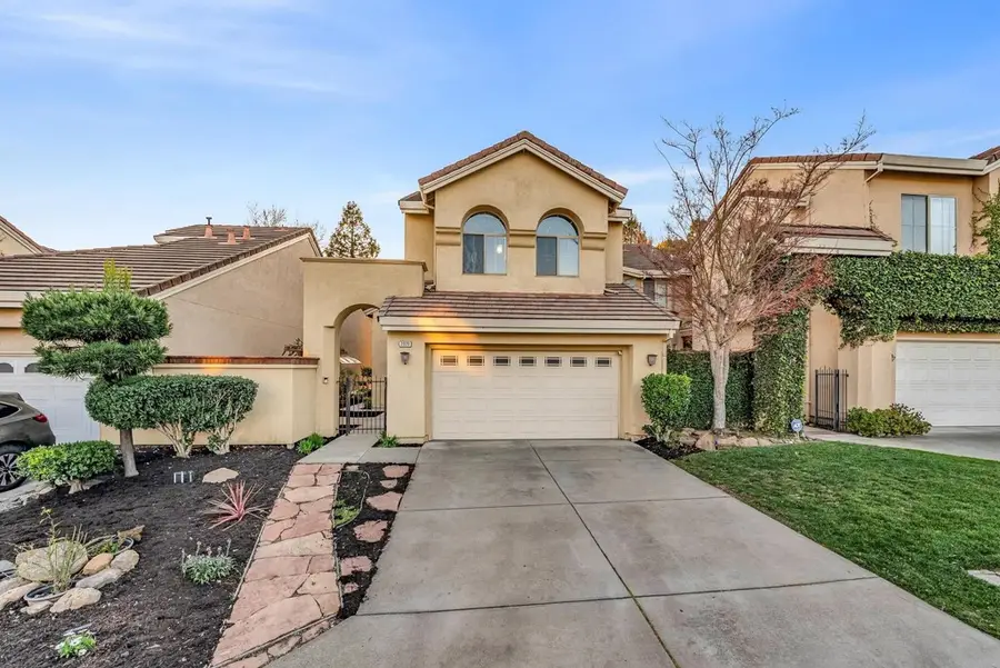 2020 Canyon Lakes Dr, San Ramon, CA 94582 - Image #2