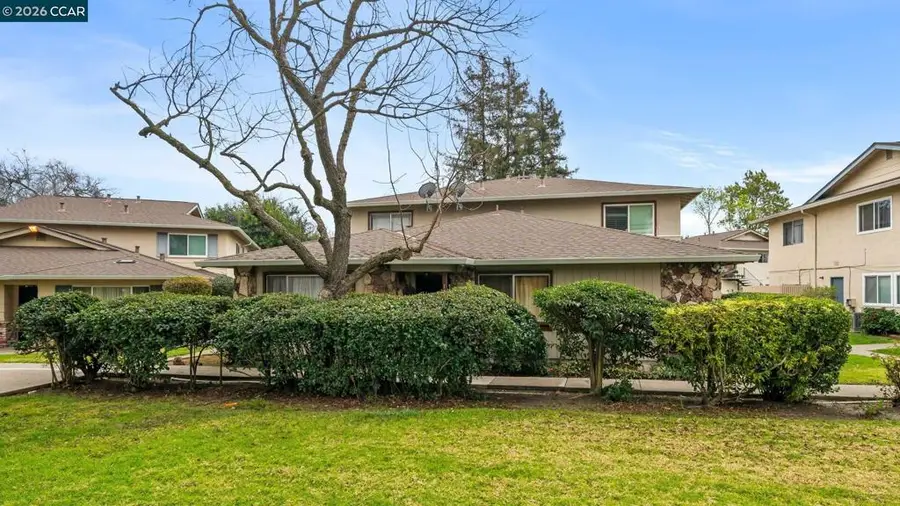 1078 1078 Mohr Ln #A, Concord, CA 94518 - Image #2