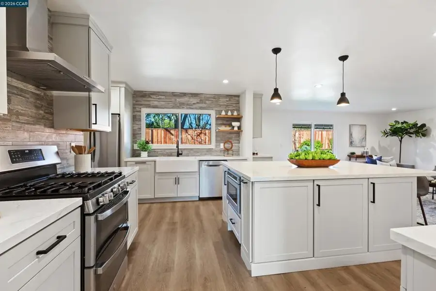 1806 Donna Dr, Pleasant Hill, CA 94523 - Image #2