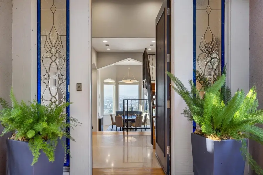 1426 1426 Grand View Dr, Berkeley, CA 94705 - Image #3