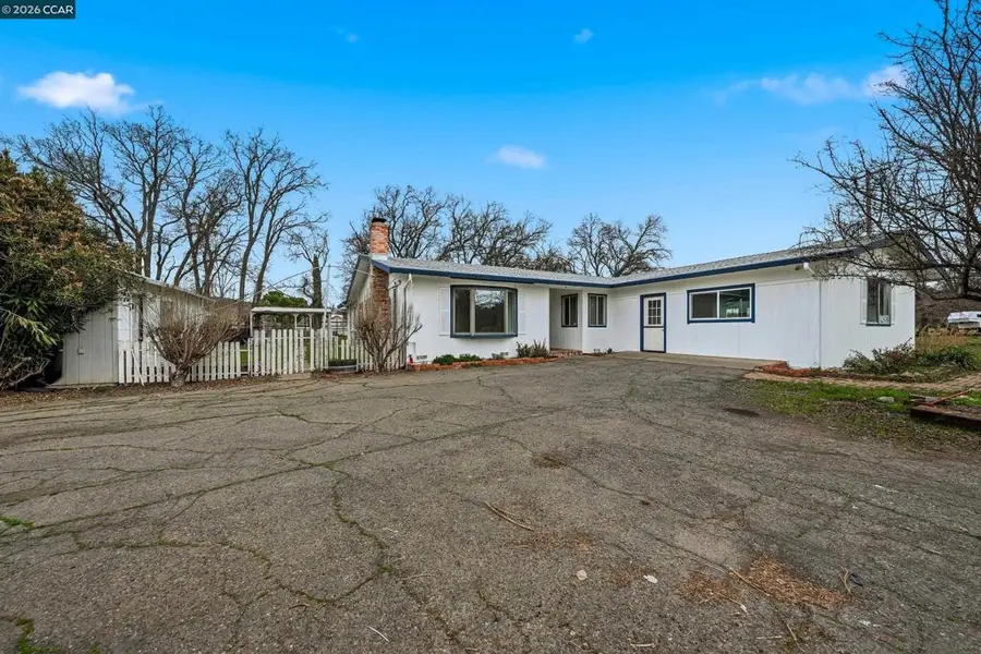 15420 Rumsey Rd, Clearlake, CA 95422 - #2