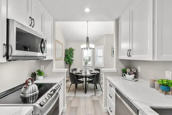 8170 8170 Mountain View Dr #F, Pleasanton, CA 94588