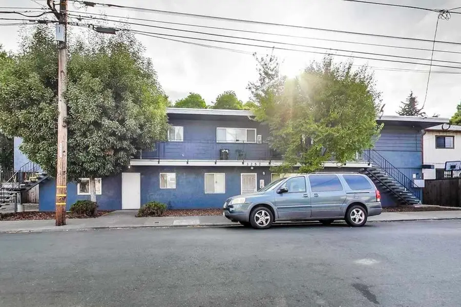 3257 3257 Delaware St, Oakland, CA 94602 - #2