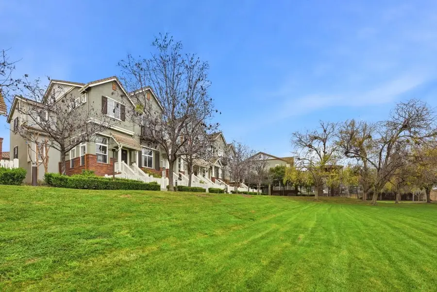 48962 48962 Woodgrove Cmn, Fremont, CA 94539 - #2