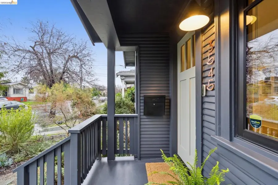 3545 3545 Redding St, Oakland, CA 94619 - #3