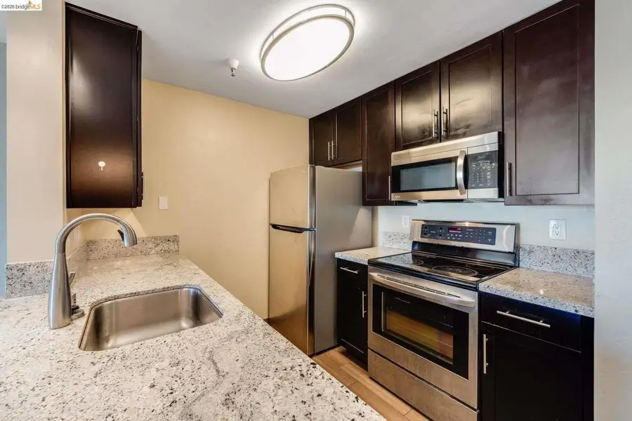 6400 6400 Christie Ave #2410, Emeryville, CA 94608 - #3