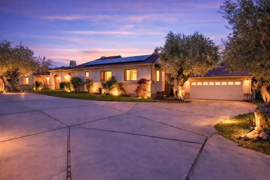 3665 3665 Illinois Avenue, Corning, CA 96021 - #1