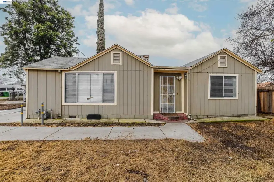 252 252 W Clover Rd, Tracy, CA 95376 - #2