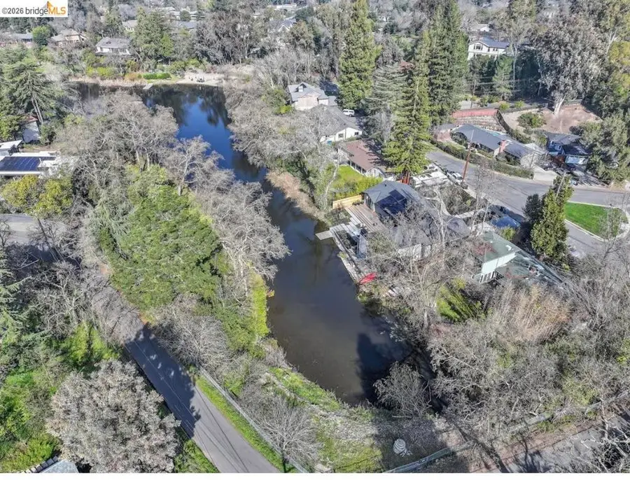 558 558 Lakewood Cir, Walnut Creek, CA 94598 - #2