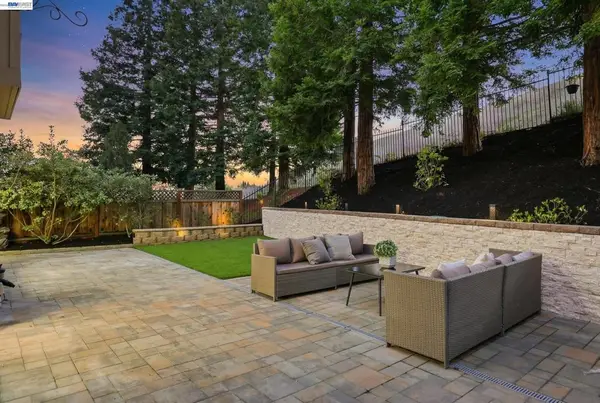 415 415 Eagle Valley Way, Danville, CA 94506