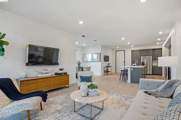 500 Somi Ct #301, Hayward, CA 94544