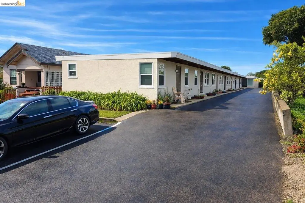 21447 21447 Ocean View Dr, Hayward, CA 94541 - #1