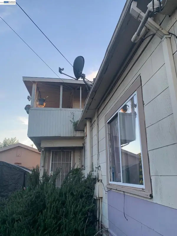 7333 7333 Lockwood St, Oakland, CA 94621