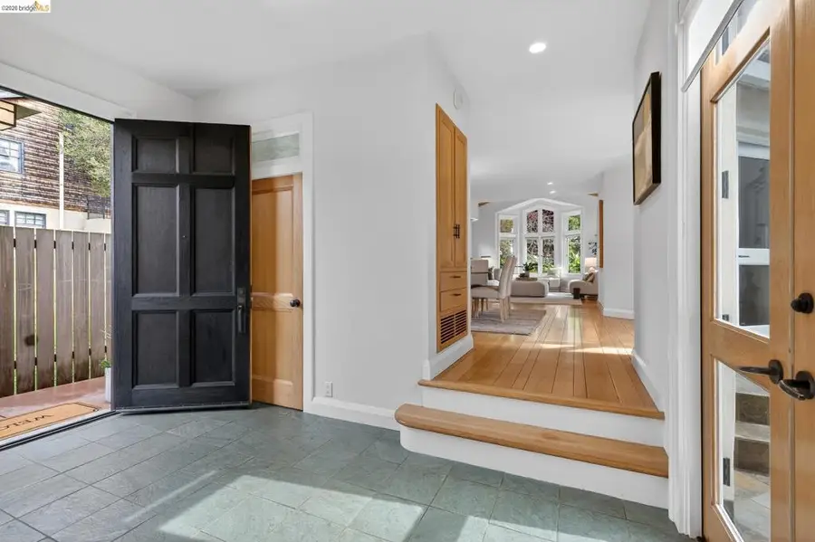 244 Cross Rd, Oakland, CA 94618 - #3