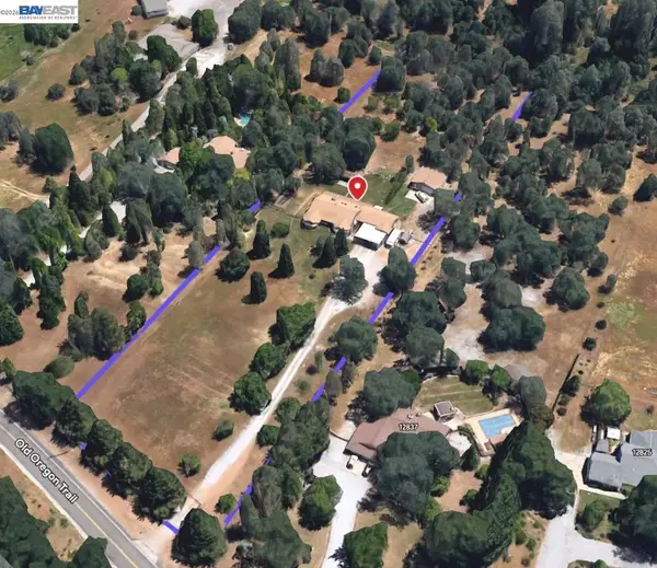 12851 Old Oregon Trail, Redding, CA 96003