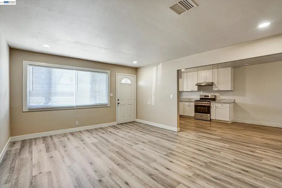 452 452 Wilshire Avenue, Vallejo, CA 94591 - #3