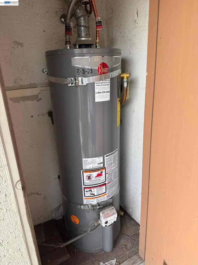 2116 2116 Mt. Vernon Dr. #C, Modesto, CA 95350 - #2