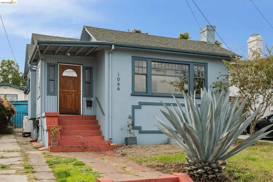 1066 Bayview Ave, Oakland, CA 94610 - #2