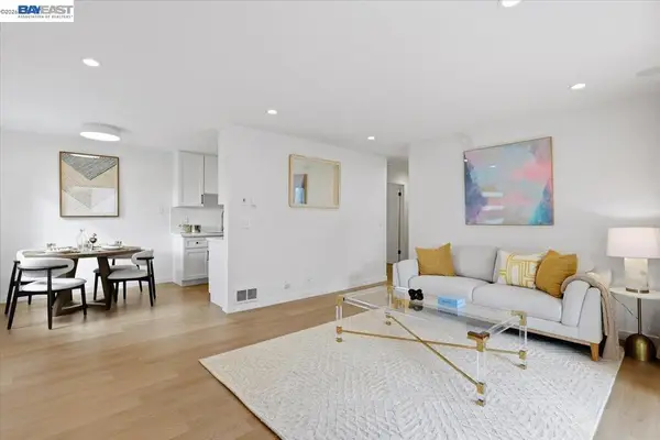 25055 25055 Copa Del Oro Dr #102, Hayward, CA 94545