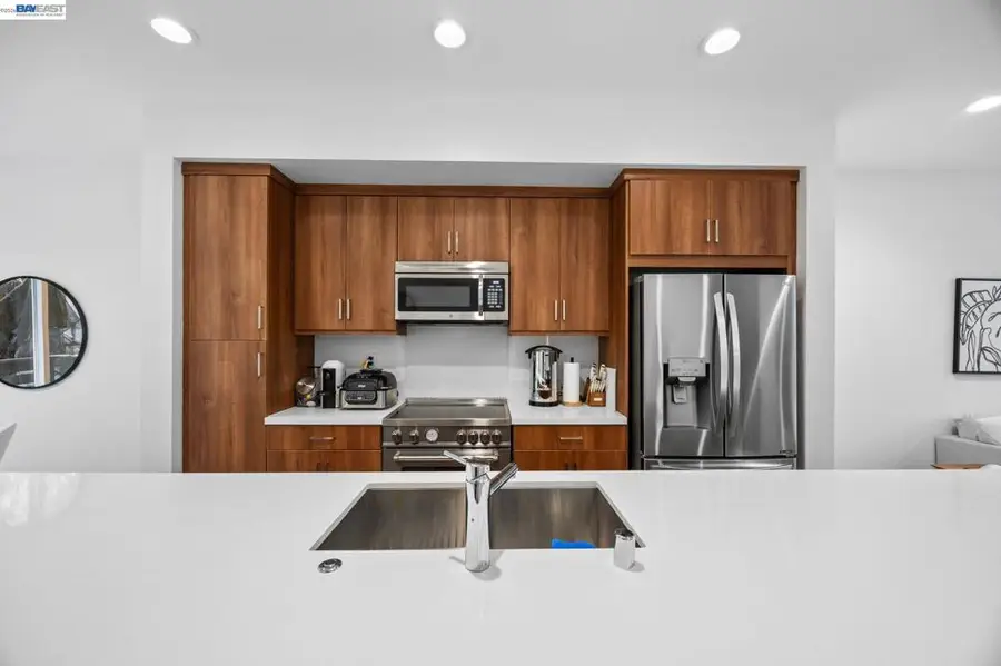 117 Uptown Cir, Oakland, CA 94607 - #3