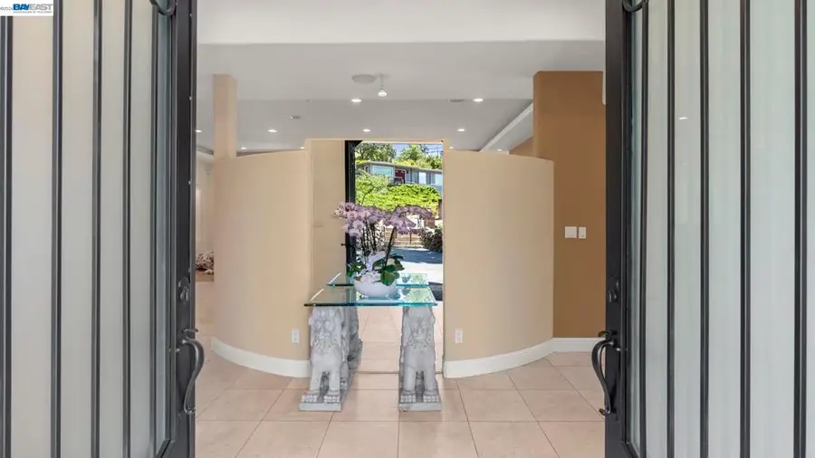 131 131 Montecito Crescent, Walnut Creek, CA 94597 - #2