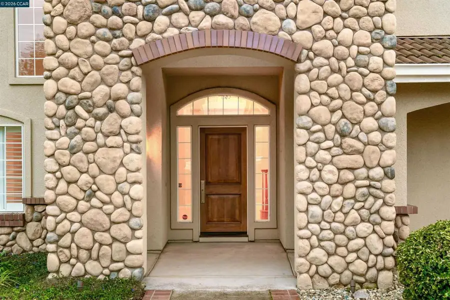 208 Kaitlyn Ln, Danville, CA 94506 - #2