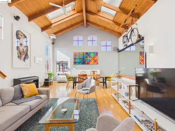 2932 Filbert St #2, Oakland, CA 94608