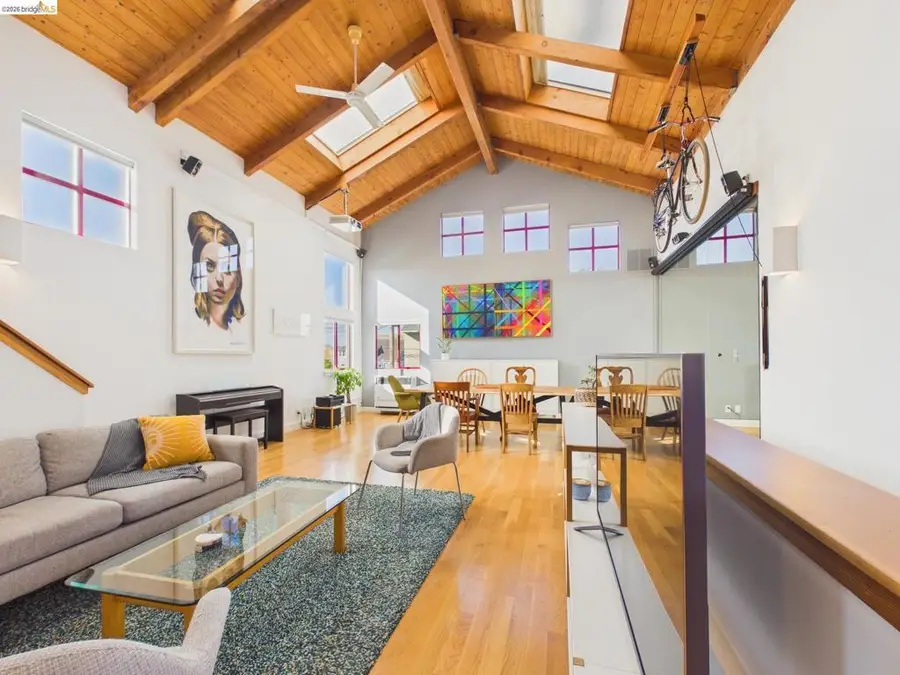 2932 Filbert St #2, Oakland, CA 94608 - #2