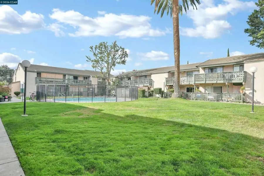 4888 Clayton Rd #6, Concord, CA 94521 - #2