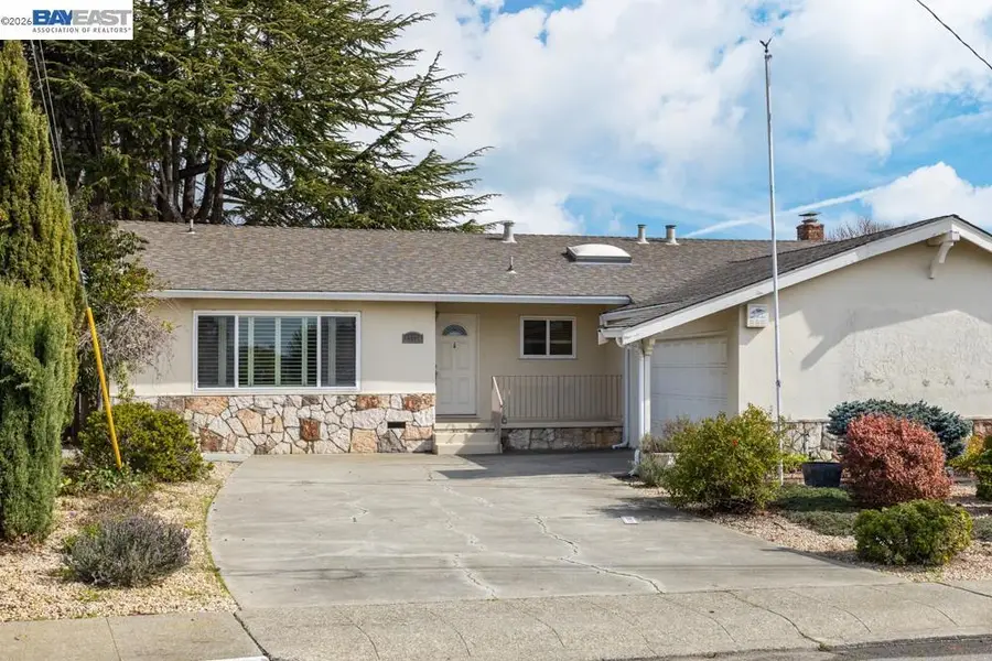17774 Trenton Dr, Castro Valley, CA 94546 - #2