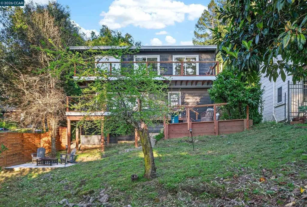 230 Fairlawn Dr, Berkeley, CA 94708 - #1