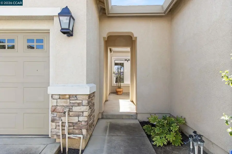 516 Livingston Ct, Discovery Bay, CA 94505 - #3