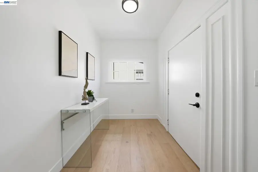 661 Brookwood Pl, Oakland, CA 94610 - #3