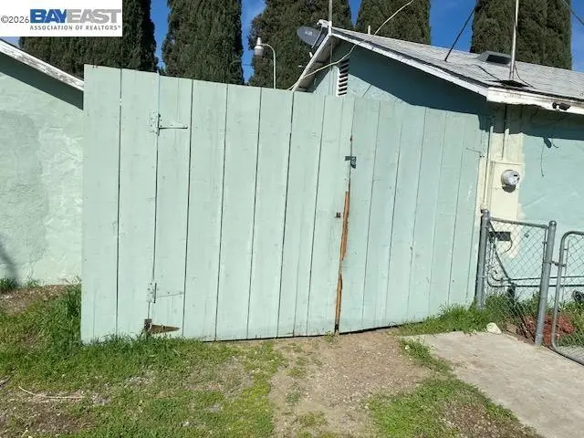 1825 Eureka Street, Modesto, CA 95358 - #2