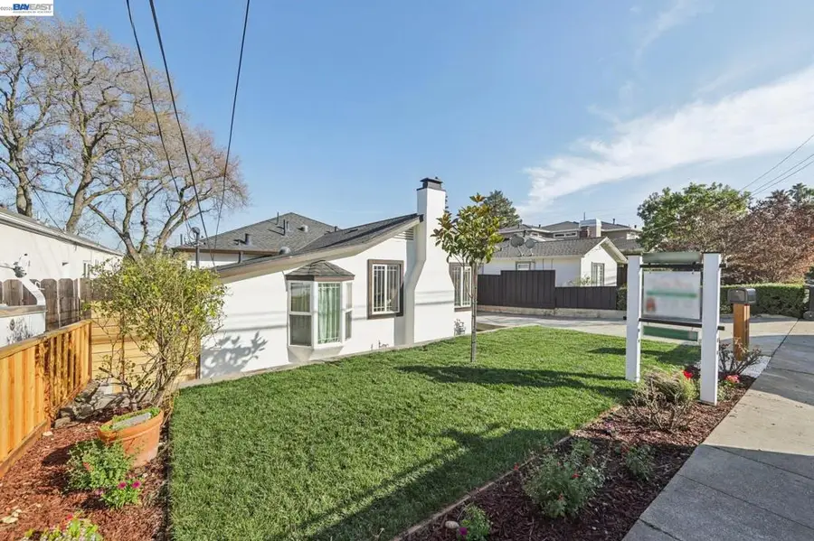 725 Alameda De Las Pulgas, Redwood City, CA 94061 - #2