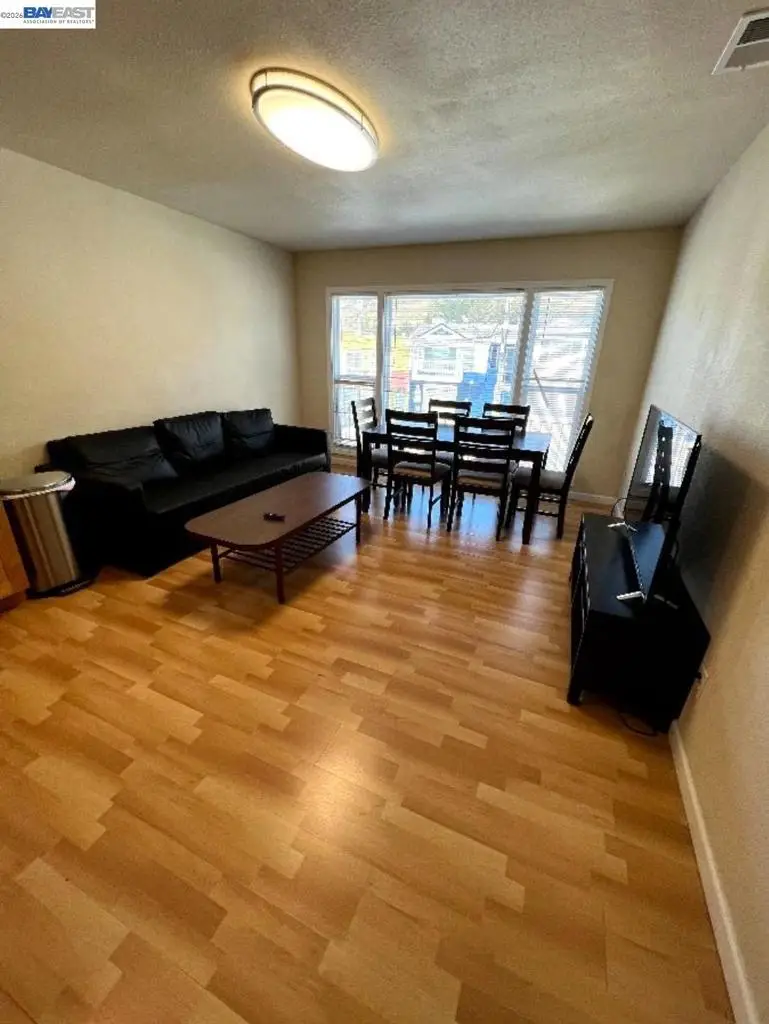 896 Lausanne Avenue, Daly City, CA 94014 - #3