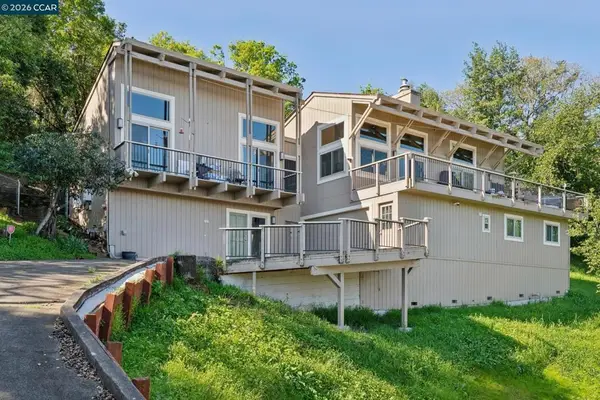 66 Bridge Rd, Novato, CA 94945