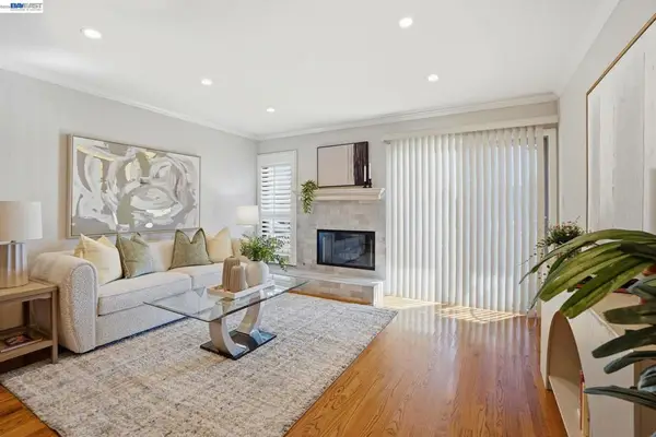 1945 Trinity Ave #1, Walnut Creek, CA 94596