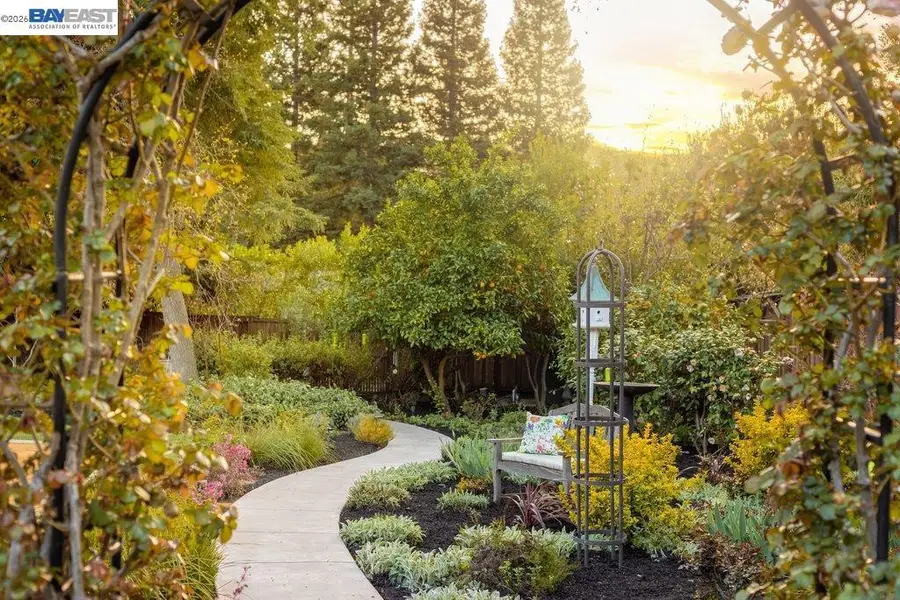 1397 Pine Tree Dr, Alamo, CA 94507 - #3