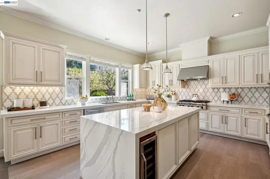 130 Arundel Dr, Hayward, CA 94542 - #2
