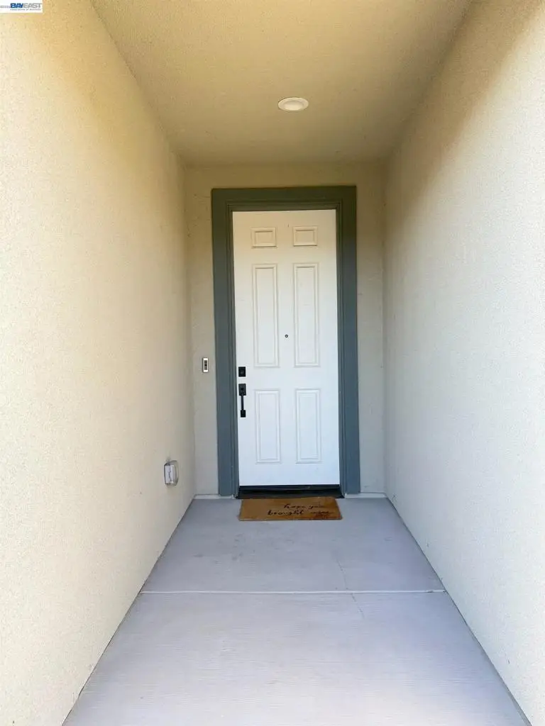 619 Heathridge Street, Manteca, CA 95336 - #3