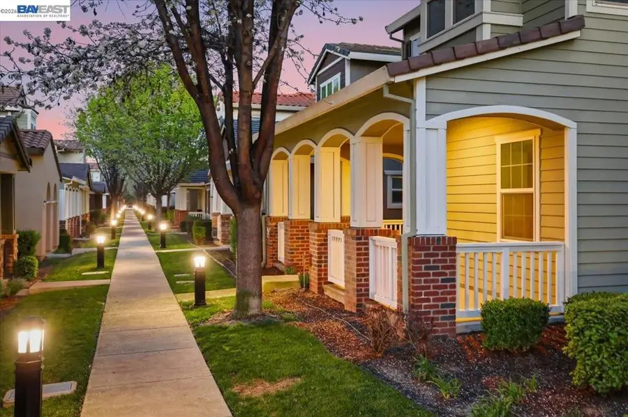 369 W Tuscan Ln, Mountain House, CA 95391 - #2