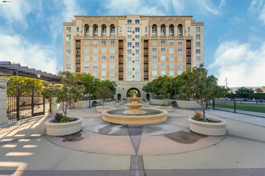 1375 Lick Ave #522, San Jose, CA 95110 - #2